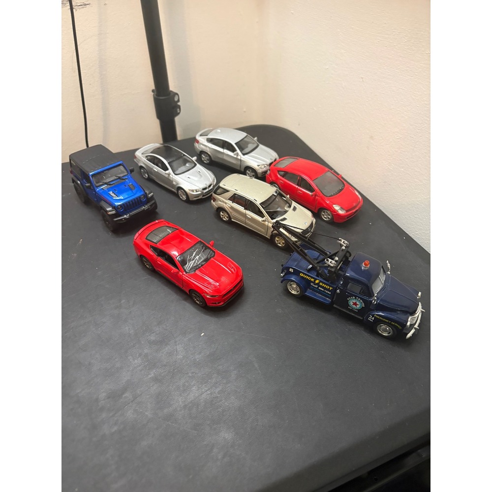 Kinsmart Diecast Car Lot 7pc 1953 Chevy Wrecker 2009 BMW M3 Jeep Mustang 1:36-38